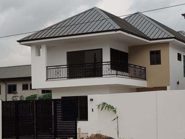 5 Bedroom House At Adenta